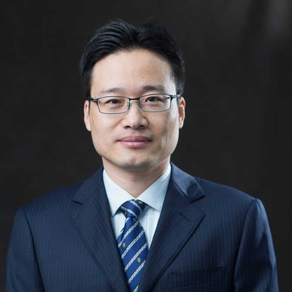 王志国 