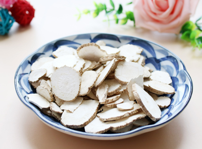 白芷可以作為香料添加到烹飪中，為菜肴增添獨特的風(fēng)味