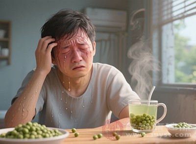 防中暑：別等頭暈才補(bǔ)水