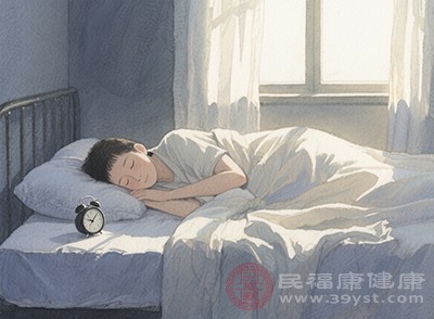 午睡“偷”點(diǎn)能量，別貪多