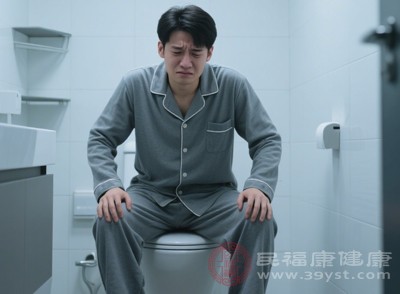混合痔兼具內(nèi)痔和外痔的特點(diǎn)，癥狀較為復(fù)雜和嚴(yán)重