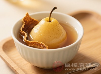 想要充分發(fā)揮梨的潤喉效果，蒸煮食用更佳
