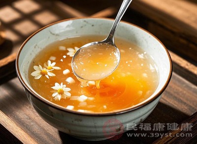 早上空腹喝能快速吸收營養(yǎng)；晚上睡前2小時(shí)喝，有助于安神助眠