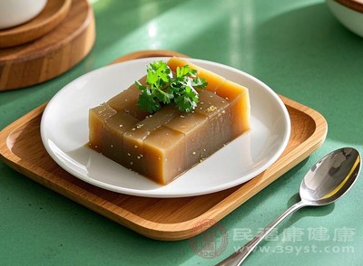 魔芋營養(yǎng)相對(duì)單一，不宜長期完全替代主食，可與其他主食搭配食用