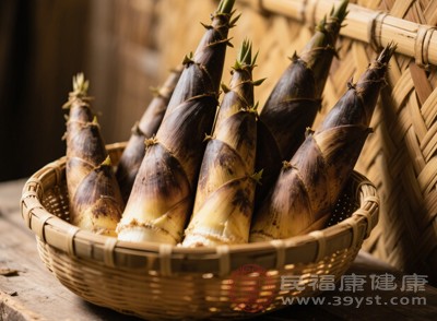 若大量食用筍，硫氰酸鹽的攝入量就會顯著增加
