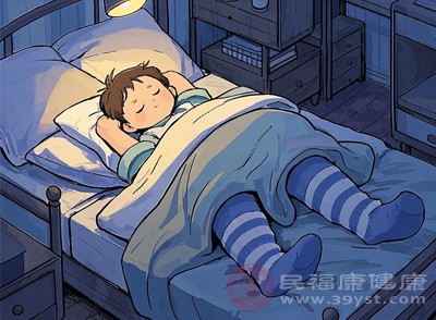 保持每天7-8小時的充足睡眠，每周進(jìn)行3-4次有氧運(yùn)動，養(yǎng)成良好的生活習(xí)慣