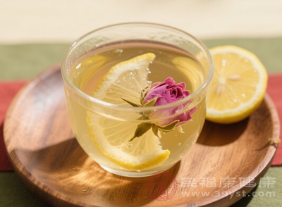 玫瑰花佛手茶適合因情緒緊張、壓力大引起的乳腺增生，表現(xiàn)為乳房脹痛經(jīng)前明顯、情緒易怒者，每天1劑，月經(jīng)期間暫停飲用