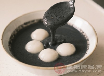 食用量是決定吃黑芝麻糊是否長(zhǎng)胖的關(guān)鍵因素