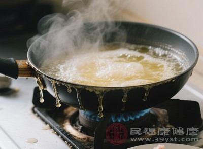 羊油中的脂肪有助于脂溶性維生素(如維生素A、D、E)的吸收