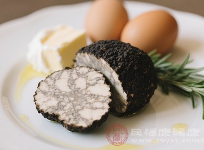 黑松露中含有的一些特殊成分具有促進(jìn)消化液分泌的作用，如胃酸、膽汁等