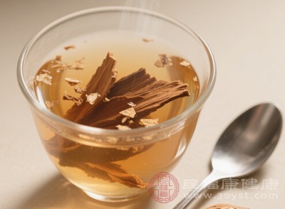 在中醫(yī)理論中，核桃分心木歸腎、脾經(jīng)，具有健脾固腎的功效