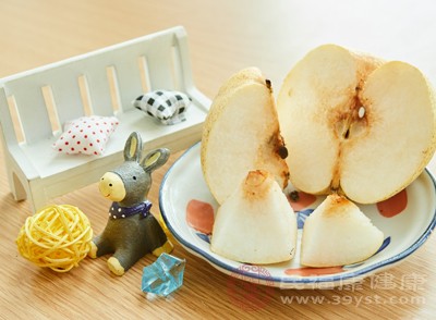 梨有潤肺止咳、清熱降火的功效，平時吃對身體很好