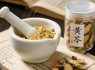 對于一些自身免疫性疾病患者，黃芩的免疫調(diào)節(jié)作用也可能對病情的控制和緩解有一定幫助