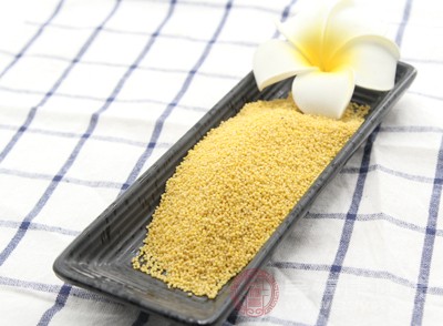 需給脾胃“減負(fù)”，選小米、山藥、南瓜等清淡易消化食物，溫和養(yǎng)護(hù)脾胃，助消化功能恢復(fù)