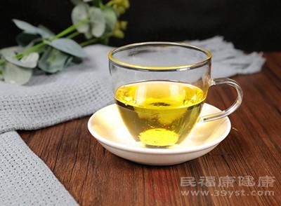 芝麻油香氣濃郁，其中的油脂成分能潤滑腸道，促進糞便排出