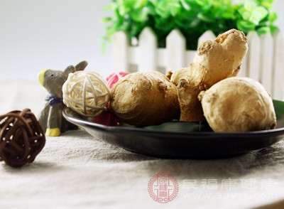 對(duì)于實(shí)熱證患者來(lái)說(shuō)，食用干姜猶如“火上澆油”，會(huì)使病情進(jìn)一步惡化