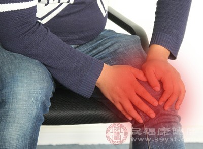 濕氣具有重濁、黏滯的特性，當(dāng)濕氣侵入人體關(guān)節(jié)時，會導(dǎo)致關(guān)節(jié)氣血運行不暢，出現(xiàn)酸痛、沉重的感覺，尤其是在陰雨天或潮濕的環(huán)境中，癥狀會更加明顯