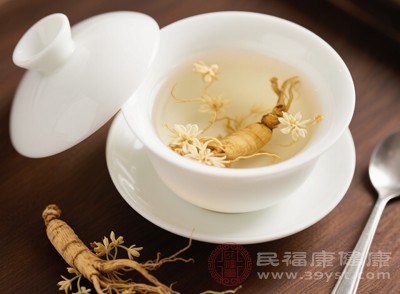 對于愛美的女性來說，人參花茶不僅是一杯養(yǎng)生茶，更是天然的“美顏茶”