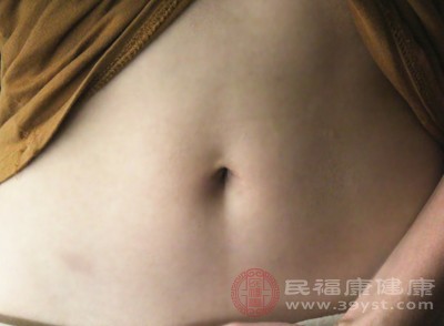 肚脐放姜时，生姜的有效成分被吸收后，有助于改善消化不良、胃胀、食欲不振等问题，维持肠胃的正常功能