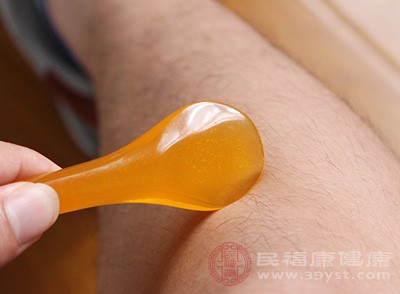 刮痧的“雙面人生” 好處與壞處大起底
