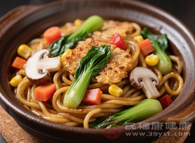 懶人必備的快手美味：時(shí)蔬燜面