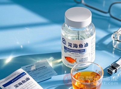 如果早上服用魚油后，當天的飲食中脂肪攝入過多，可能會導致全天熱量超標，增加肥胖風險