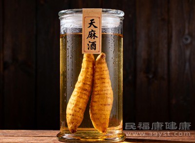 對于因外傷或手術(shù)后引起的局部炎癥和疼痛，天麻泡酒也可通過其抗炎鎮(zhèn)痛作用，幫助減輕癥狀，加速傷口愈合