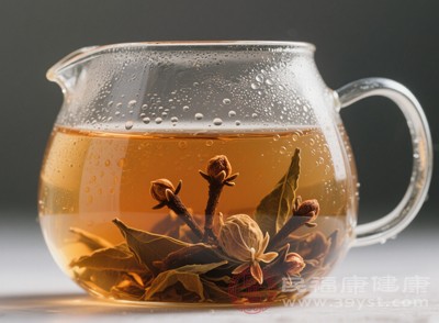 丁香茶能抑制幽門(mén)螺桿菌的生長(zhǎng)，而幽門(mén)螺桿菌是導(dǎo)致胃炎、胃潰瘍等胃部疾病的重要因素