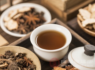 虽然中药的作用机制复杂，但有些药物在调节身体机能的过程中，会使新陈代谢速度变慢