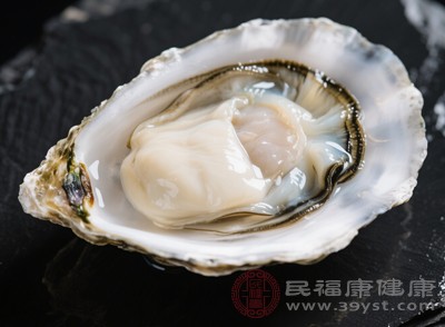 常吃生蠔，既能補充鋅元素，又能增強(qiáng)腎臟功能