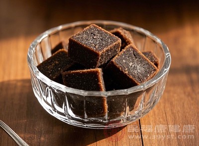 黑糖中的糖类能迅速被人体吸收 黑糖中的糖类能迅速被人体吸收
