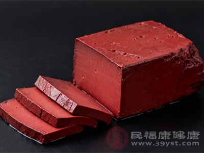 豬血、鴨血等動物血也是補鐵的佳品