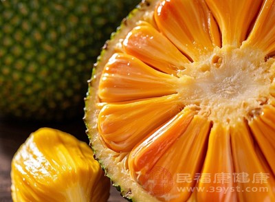 偶尔适量食用菠萝蜜(如一次吃50-100克),摄入的热量有限 偶尔适量食用菠萝蜜(如一次吃50-100克),摄入的热量有限