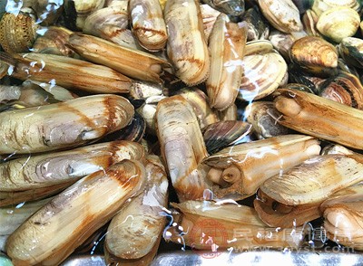 海鲜大多属于高蛋白食物,如虾、蟹、贝类等 海鲜大多属于高蛋白食物,如虾、蟹、贝类等