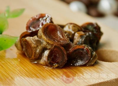 田螺属于生冷食物,其肉质中含有一些特殊的生物活性物质 田螺属于生冷食物,其肉质中含有一些特殊的生物活性物质