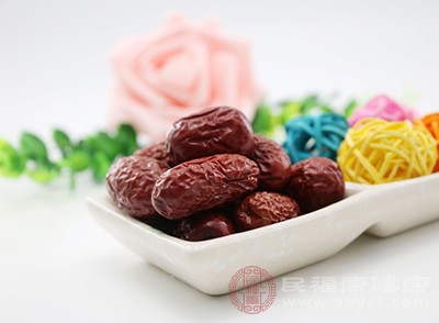 红枣的膳食纤维会促进肠道蠕动