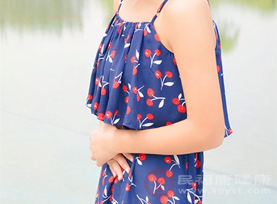 女生腰疼別硬扛 這些元兇快揪出來