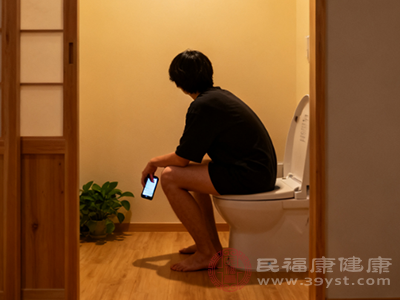 患者會(huì)出現(xiàn)反復(fù)發(fā)作的腹瀉、黏液膿血便