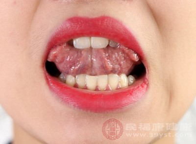 營養(yǎng)缺乏影響神經(jīng)系統(tǒng)的正常功能，引發(fā)舌頭麻木