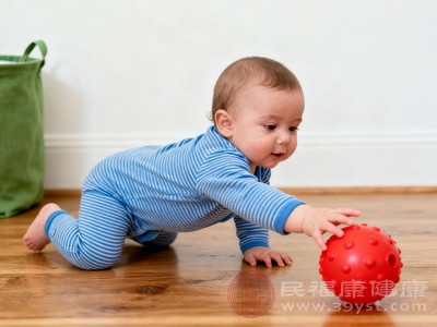 爬行对大脑发育有着重要的促进作用 爬行对大脑发育有着重要的促进作用