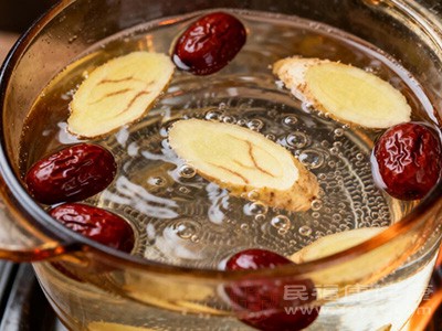 紅棗姜茶的養(yǎng)顏功效源于其豐富的營(yíng)養(yǎng)成分 紅棗姜茶的養(yǎng)顏功效源于其豐富的營(yíng)養(yǎng)成分