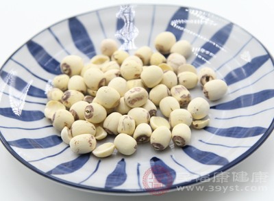 每天食用10-15颗莲子是比较合适的 每天食用10-15颗莲子是比较合适的