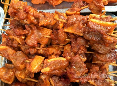 避免摄入过多不健康的油脂 避免摄入过多不健康的油脂