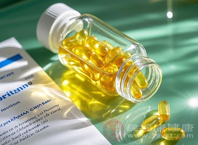 晚餐时或晚餐后服用鱼肝油也是不错的选择 晚餐时或晚餐后服用鱼肝油也是不错的选择