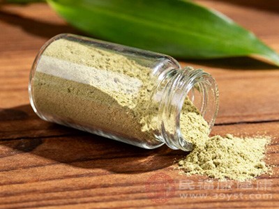 将铁皮石斛磨成细粉，用温开水冲服