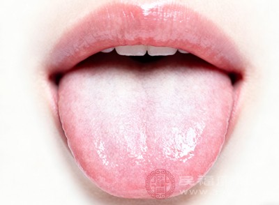 齿痕舌同时出现舌头疼痛、麻木、肿胀,或持续的恶心、呕吐、腹痛、水肿等症状 齿痕舌同时出现舌头疼痛、麻木、肿胀,或持续的恶心、呕吐、腹痛、水肿等症状