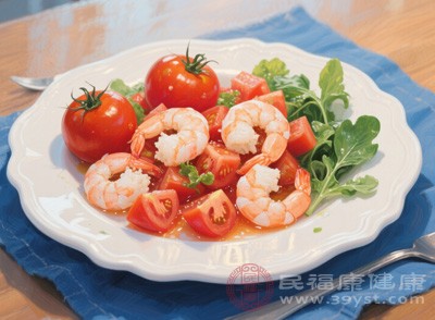 搭配高蛋白的食物,如鸡胸肉、虾仁、豆腐等 搭配高蛋白的食物,如鸡胸肉、虾仁、豆腐等