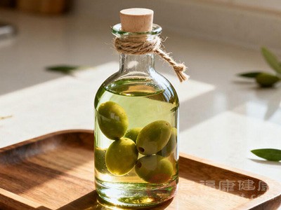 橄榄酒中的营养成分能够滋养肌肤 橄榄酒中的营养成分能够滋养肌肤