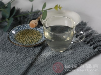 蜂蜜白醋水能够加速身体的新陈代谢