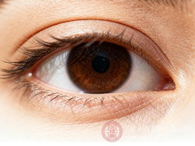 眼皮突然狂跳別慌 科學和老祖宗的說法 看完心里有底了